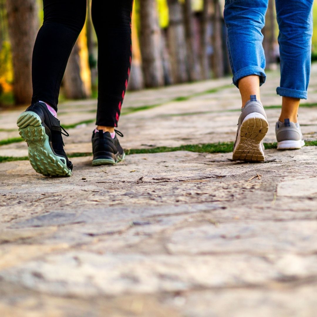 Roaming Readers - A Walking Book Club